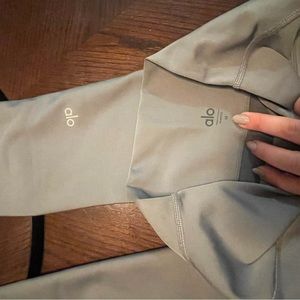 Space grey Alo leggings